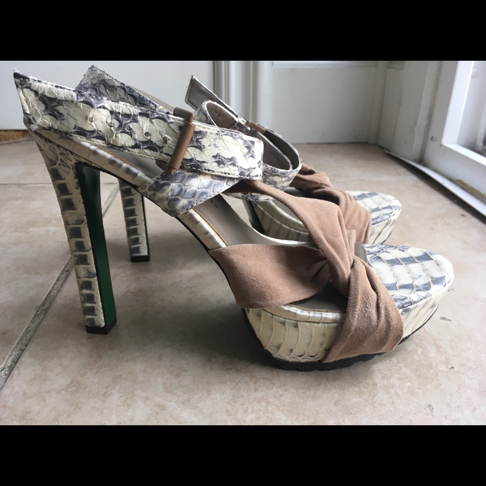 Lisa for Donald J Pliner Snakeskin Platform Shoes